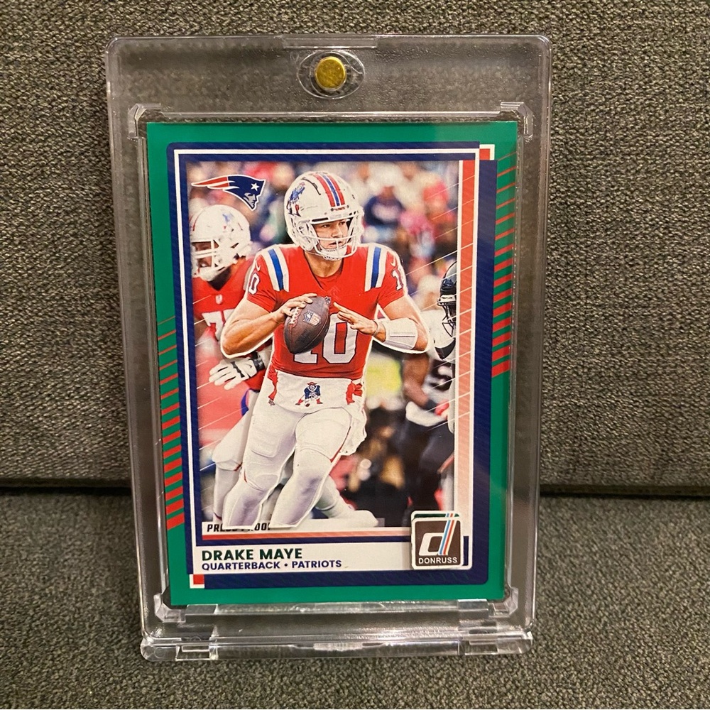 Custom 3D Floater - Drake Maye Donruss Green Press Proof card